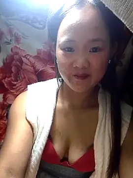 Alice wo online show from October 28, 2025, 10:45 pm