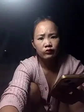 Snapshot of Alice_wo chatting on November 8, 2025, 10:19 pm Alice wo online show from November 8, 2025, 10:19 pm