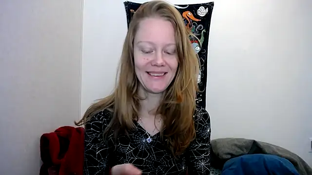 naughtyfox89 online show from October 17, 2025, 4:31 pm