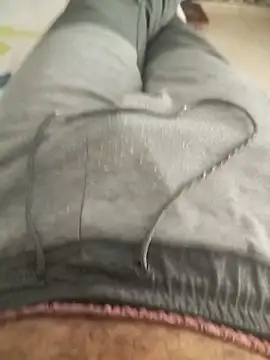 Valen Squirt04 online show from October 1, 2025, 3:18 pm