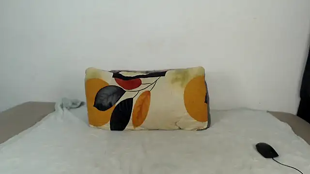 Black-RoseX online show from November 23, 2025, 3:01 pm