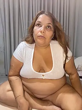 Snapshot of Livpoppe chatting on February 10, 2026, 10:25 pm Livpoppe online show from February 10, 2026, 10:25 pm