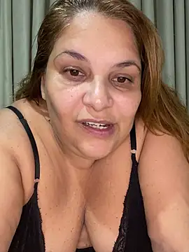 Snapshot of Livpoppe chatting on June 24, 2026, 2:21 am Livpoppe online show from June 24, 2026, 2:21 am