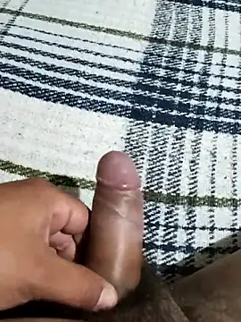 Snapshot of Michi2409 chatting on March 15, 2026, 5:02 am Michi2409 online show from March 15, 2026, 5:02 am