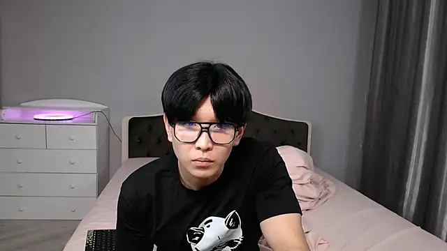 Snapshot of KaiChicken chatting on November 20, 2025, 10:09 pm KaiChicken online show from November 20, 2025, 10:09 pm