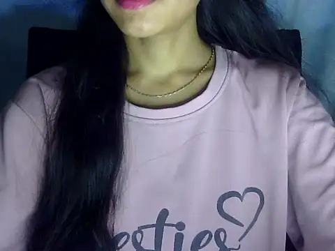 Snapshot of Shazi_1 chatting on June 25, 2026, 4:33 pm Shazi 1 online show from June 25, 2026, 4:33 pm