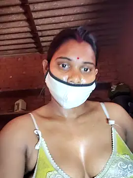 Katrina kaif143 online show from April 23, 2026, 5:08 am