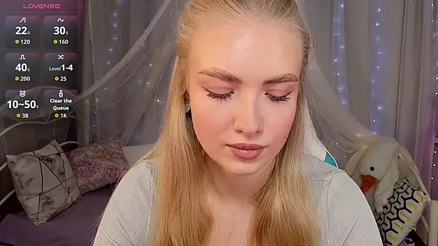 Snapshot of TessaGrays chatting on January 14, 2026, 7:14 am TessaGrays online show from January 14, 2026, 7:14 am