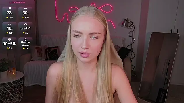 Snapshot of TessaGrays chatting on March 2, 2026, 7:10 pm TessaGrays online show from March 2, 2026, 7:10 pm