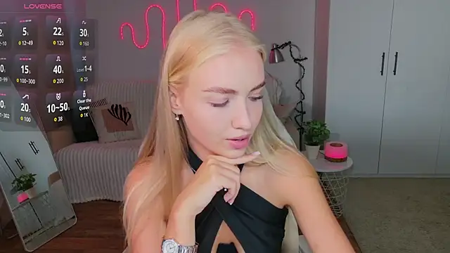 TessaGrays online show from July 17, 2026, 11:06 am