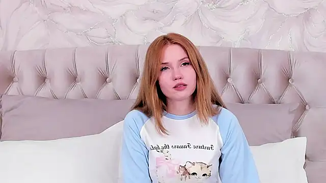 MelissaLiss online show from November 5, 2025, 3:01 pm