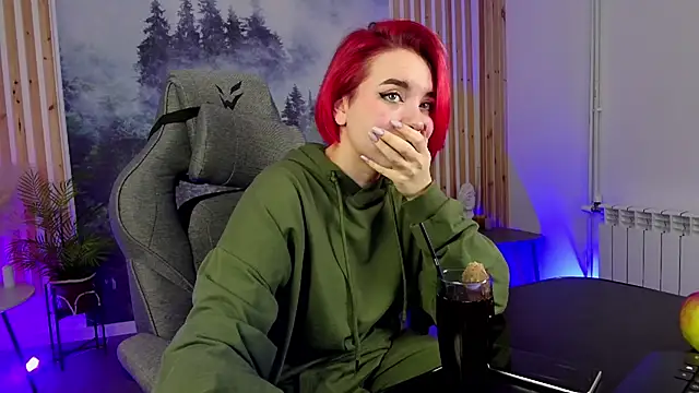 MarcelineChi online show from December 1, 2025, 5:34 am