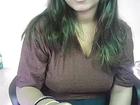 baby-panda4 online show from October 7, 2025, 4:48 pm