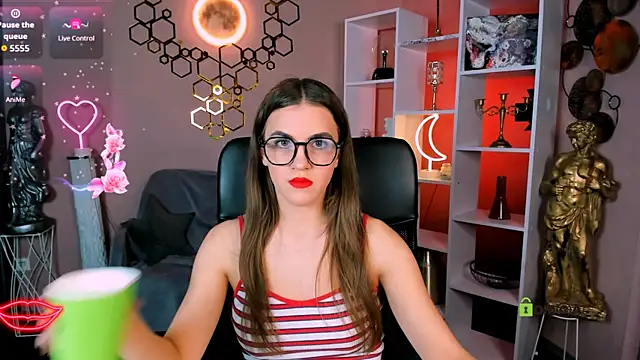 lina fox12 online show from October 18, 2025, 12:39 pm