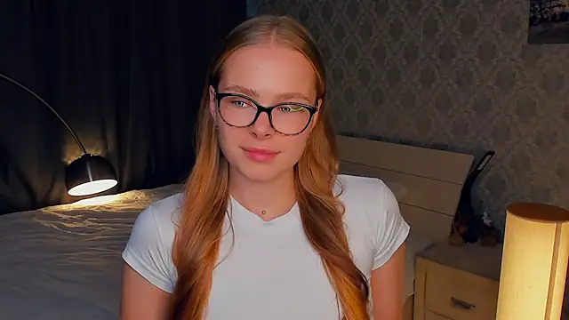 Snapshot of LibbyVenzeio chatting on October 17, 2025, 7:22 am LibbyVenzeio online show from October 17, 2025, 7:22 am