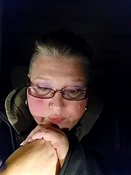 Snapshot of Budd_Bunney chatting on October 16, 2025, 7:20 am Budd Bunney online show from October 16, 2025, 7:20 am