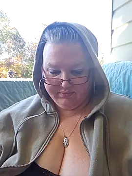 Snapshot of Budd_Bunney chatting on November 1, 2025, 7:27 pm Budd Bunney online show from November 1, 2025, 7:27 pm