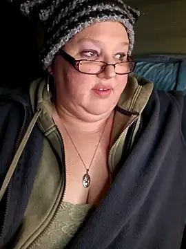 Snapshot of Budd_Bunney chatting on December 1, 2025, 2:05 am Budd Bunney online show from December 1, 2025, 2:05 am