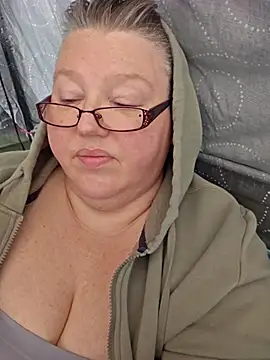 Snapshot of Budd_Bunney chatting on December 17, 2025, 4:13 pm Budd Bunney online show from December 17, 2025, 4:13 pm