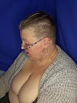 Snapshot of Budd_Bunney chatting on March 10, 2026, 11:54 pm Budd Bunney online show from March 10, 2026, 11:54 pm