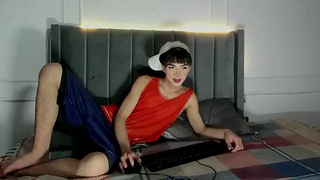 luxuryheaven 8 online show from March 11, 2026, 9:10 pm