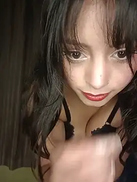 lizethavila online show from July 24, 2026, 8:51 pm