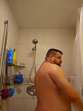 Roddog18 online show from December 22, 2025, 6:43 am