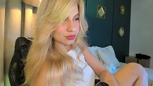 mia curry online show from June 10, 2026, 7:13 pm