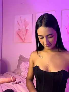 Snapshot of Nikolbrice chatting on October 8, 2025, 7:00 pm Nikolbrice online show from October 8, 2025, 7:00 pm