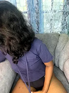 Snapshot of SukiyamaAsia chatting on October 14, 2025, 6:03 am SukiyamaAsia online show from October 14, 2025, 6:03 am