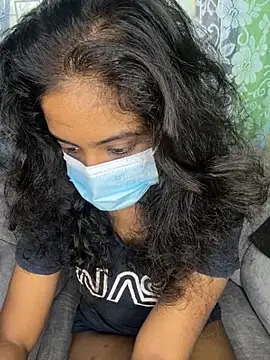 Snapshot of SukiyamaAsia chatting on November 28, 2025, 7:33 am SukiyamaAsia online show from November 28, 2025, 7:33 am