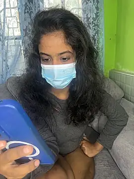 Snapshot of SukiyamaAsia chatting on November 29, 2025, 7:11 am SukiyamaAsia online show from November 29, 2025, 7:11 am