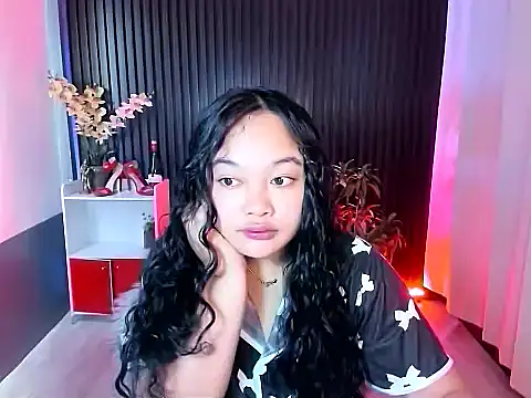 UrFavouriteCravings online show from November 15, 2025, 12:41 am