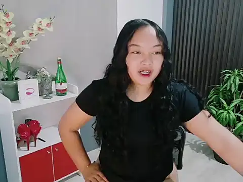 UrFavouriteCravings online show from February 5, 2026, 1:43 am