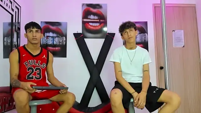 VERY HOT GUYS online show from October 18, 2025, 1:30 am