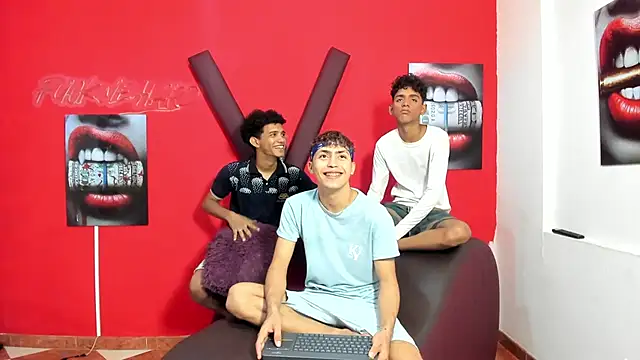 VERY HOT GUYS online show from April 6, 2026, 7:15 pm