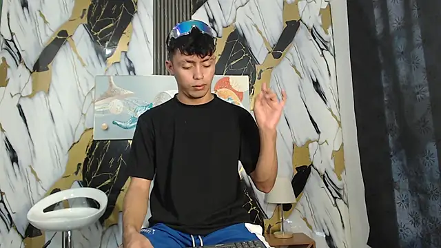 VERY HOT GUYS online show from July 11, 2026, 1:25 pm