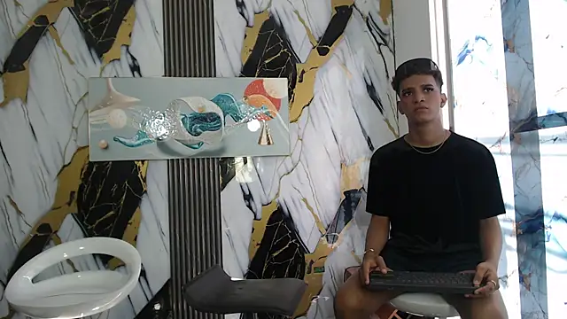 VERY HOT GUYS online show from July 28, 2026, 2:13 pm