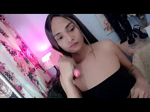 Snapshot of xAsianTOPModelx chatting on May 25, 2026, 10:32 am xAsianTOPModelx online show from May 25, 2026, 10:32 am