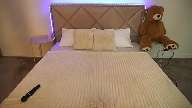 Snapshot of IsabelleDiorr chatting on June 15, 2026, 7:38 pm IsabelleDiorr online show from June 15, 2026, 7:38 pm