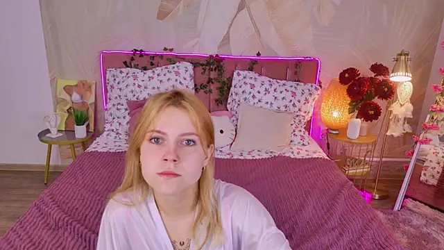 Snapshot of Stellahaart chatting on October 8, 2025, 5:16 am Stellahaart online show from October 8, 2025, 5:16 am