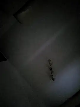 rezzzze online show from October 25, 2025, 8:22 am