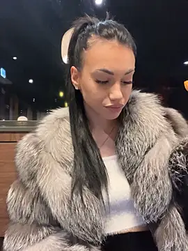 ilariea girl online show from February 4, 2026, 6:25 pm