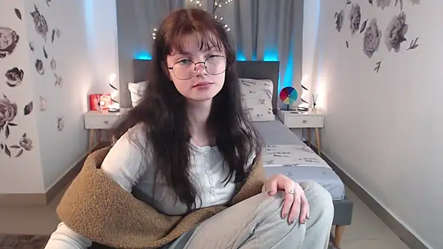 Snapshot of MileyRood chatting on October 22, 2025, 11:26 pm MileyRood online show from October 22, 2025, 11:26 pm