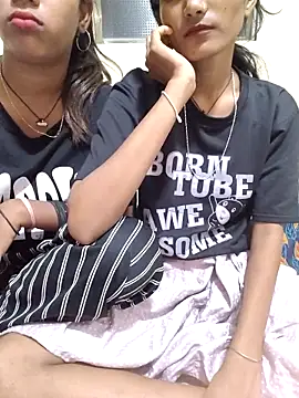 Unique girls90 online show from October 18, 2025, 3:46 pm