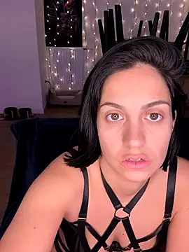 LaPetiteKim online show from January 8, 2026, 9:06 pm