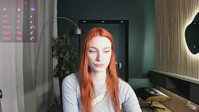 Snapshot of PollyMayer chatting on May 29, 2026, 8:40 pm PollyMayer online show from May 29, 2026, 8:40 pm