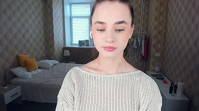 JinnyMcie online show from October 18, 2025, 9:10 am