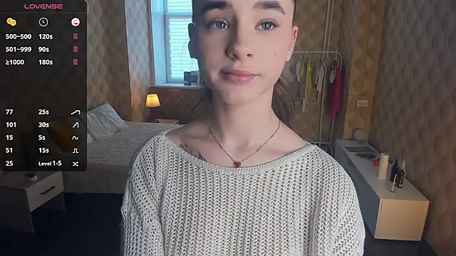 JinnyMcie online show from November 16, 2025, 8:53 am