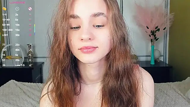 JinnyMcie online show from May 2, 2026, 9:25 am